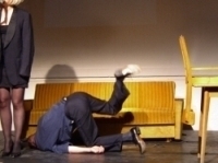 Performance im Pathos